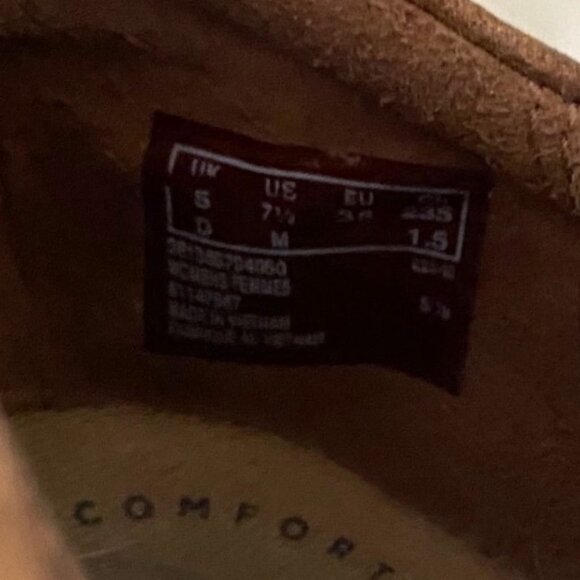 Clarks Collection Womens Brown Leather Slip-On Loafers Button Accents Size 7.5 - Picture 10 of 10